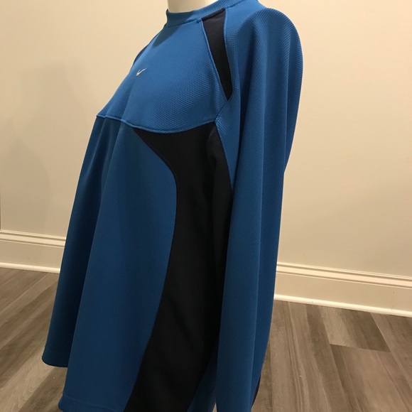 NIKE Performance Top - Picture 6 of 11